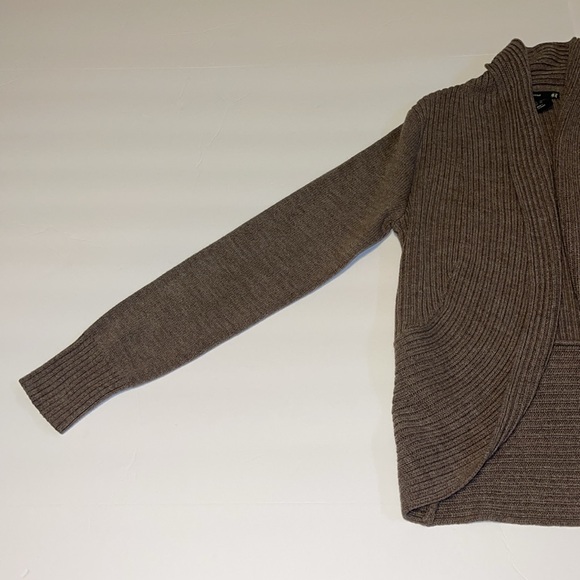 H&M Tan Open Front Cardigan - Women’s Size Small - Picture 4 of 9